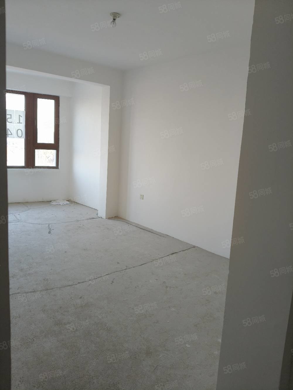 锦江丽都4室2厅1卫168㎡南北126万