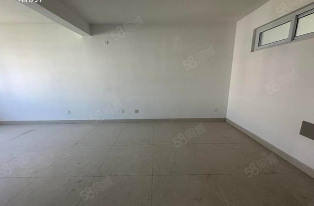 文轩总校 新房未住1梯2户 步梯 3室 送储藏 有证可按揭