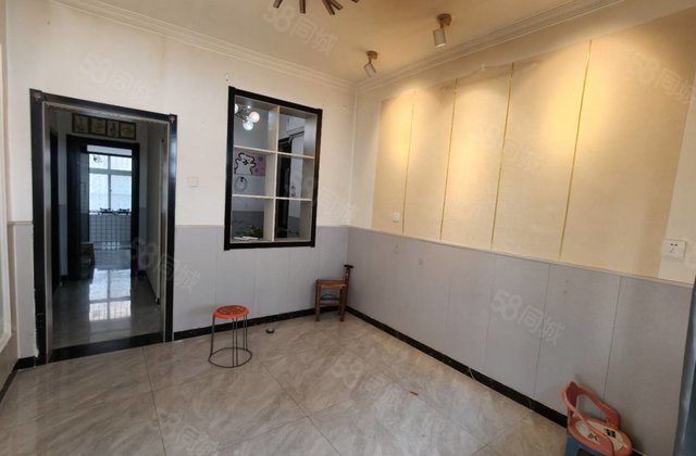 粉莲街小区3室1厅73.5㎡68万二手房图片