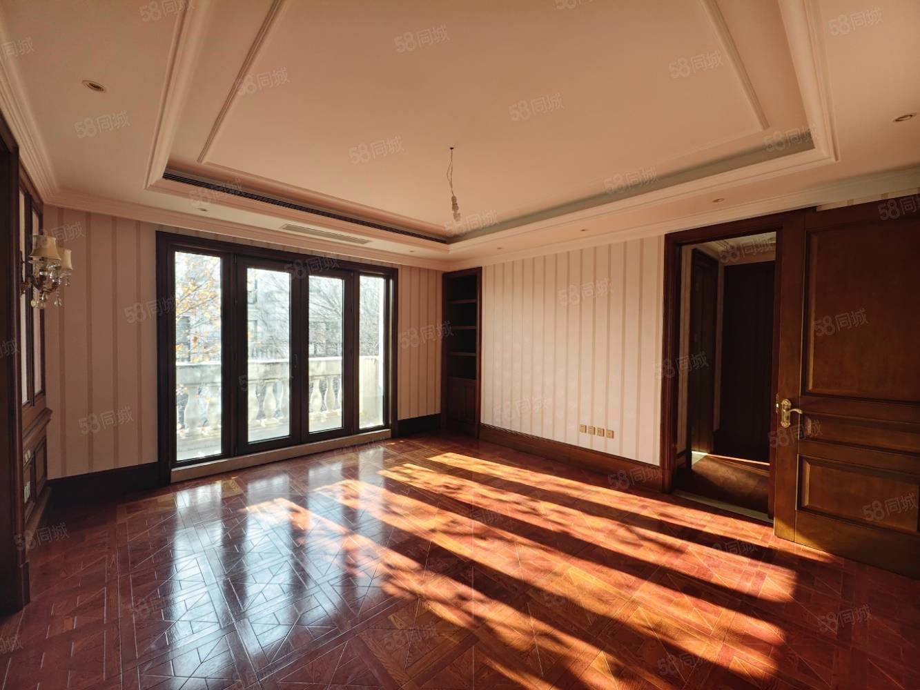 融創(chuàng)千章墅7室4廳5衛(wèi)454.58㎡南北2490萬(wàn)