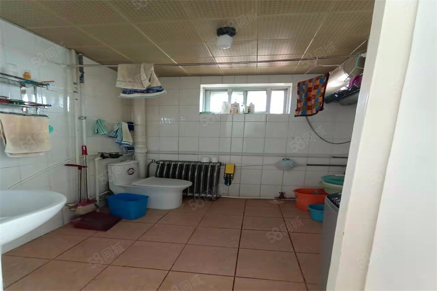 龍聚山莊3室1廳1衛(wèi)84.58㎡南北80萬(wàn)