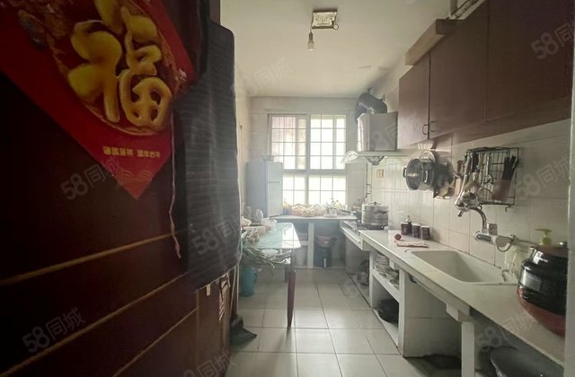 老文轩 带车库 二楼三室 看房方便