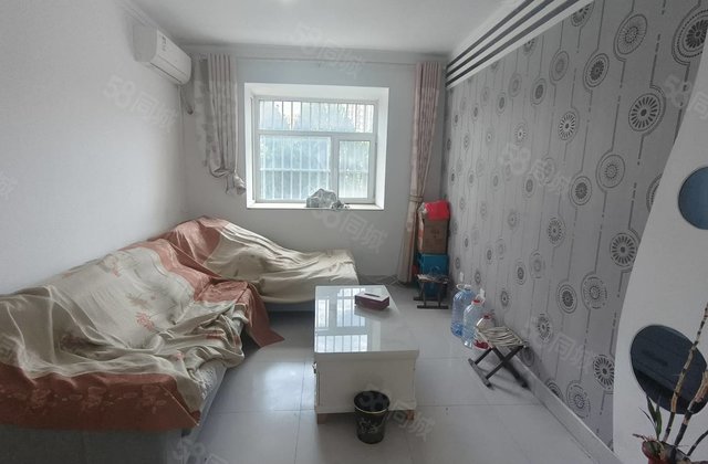 急售 一实验两室，东边户，南湖新城，免大税送车储 孟达奥森附