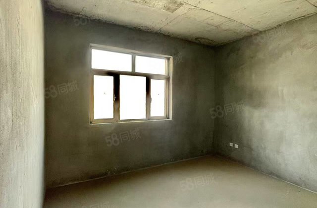 乃东哈达幸福花苑4室1厅146㎡100万二手房图片
