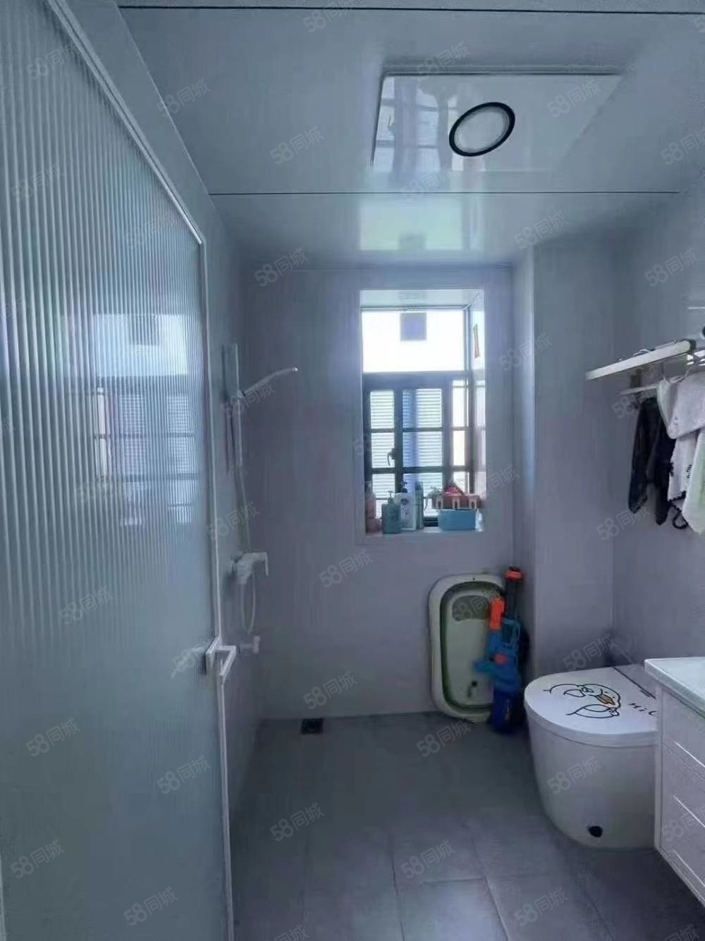 逸景湾3室2厅2卫112㎡南北85万