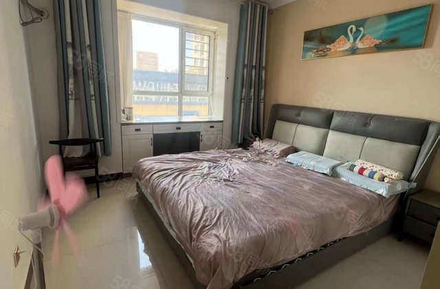 星美城市广场好楼层7楼边户，带车位储藏室精装修业主急售