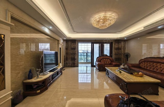 财富名门4室2厅217.65㎡158万二手房图片