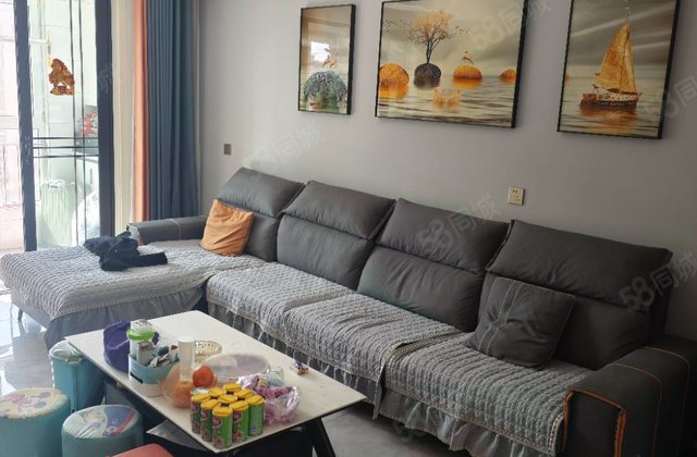 玛德名都A区3室2厅141.28㎡73.5万二手房图片