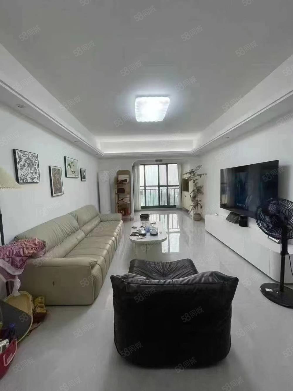 逸景湾3室2厅2卫112㎡南北85万