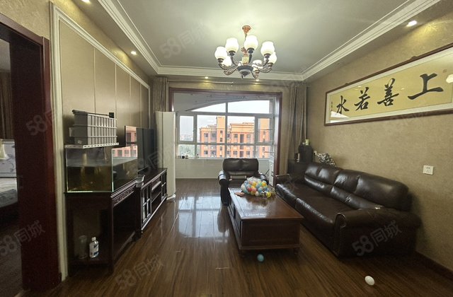 业主急售 嘉明新城邦 电梯房 三室带精装修 55万