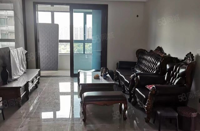 位于聊医花园的小三居 南北朝向 视野开阔 适合刚需人群