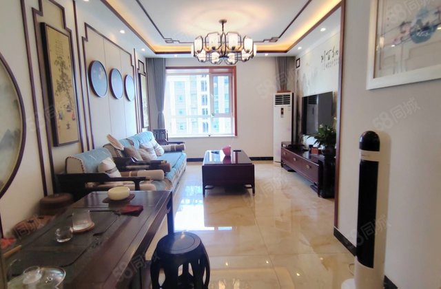 民生凤凰城电梯房车位和储藏室都有拎包入住