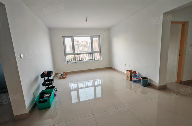 摩天轮植物园附近 电梯中间楼层 双卫南北通透 看房方便有钥匙