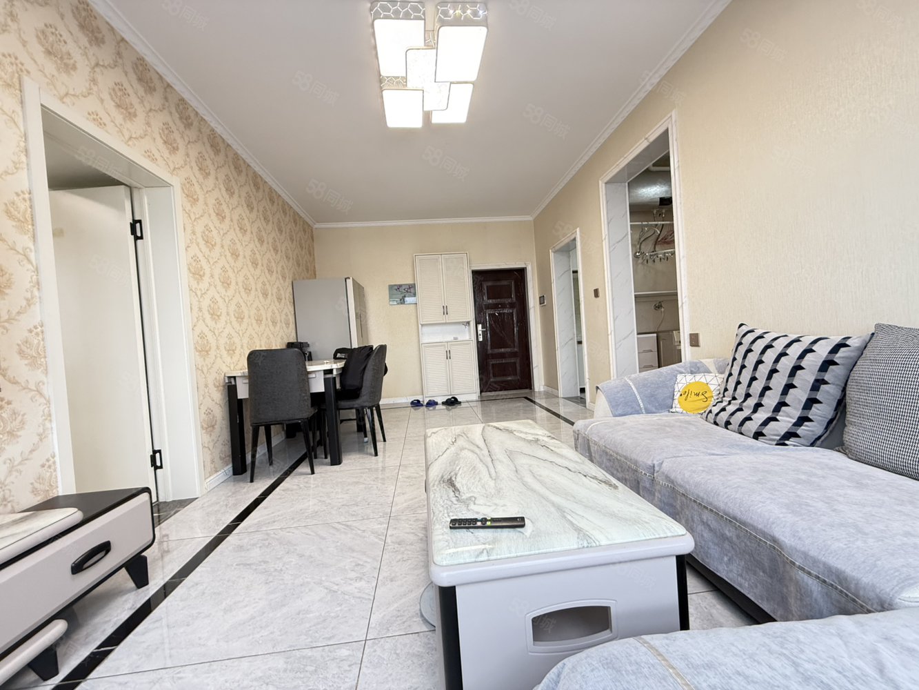 江南华府2室1厅1卫76㎡南北48万