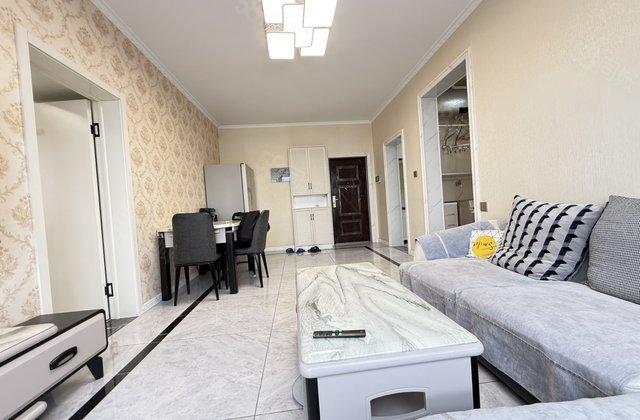 江南华府2室1厅1卫76㎡南北48万