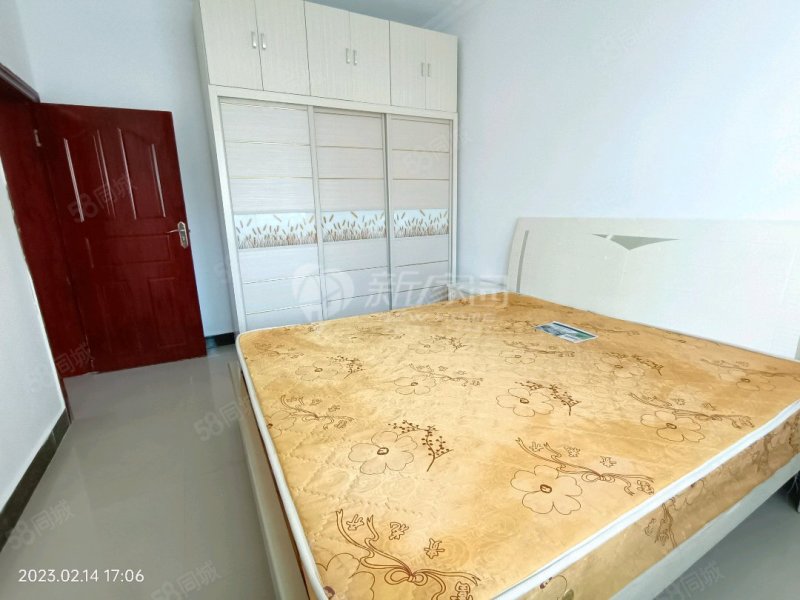 碧江水果市场小区3室2厅2卫108.62㎡南北31.8万