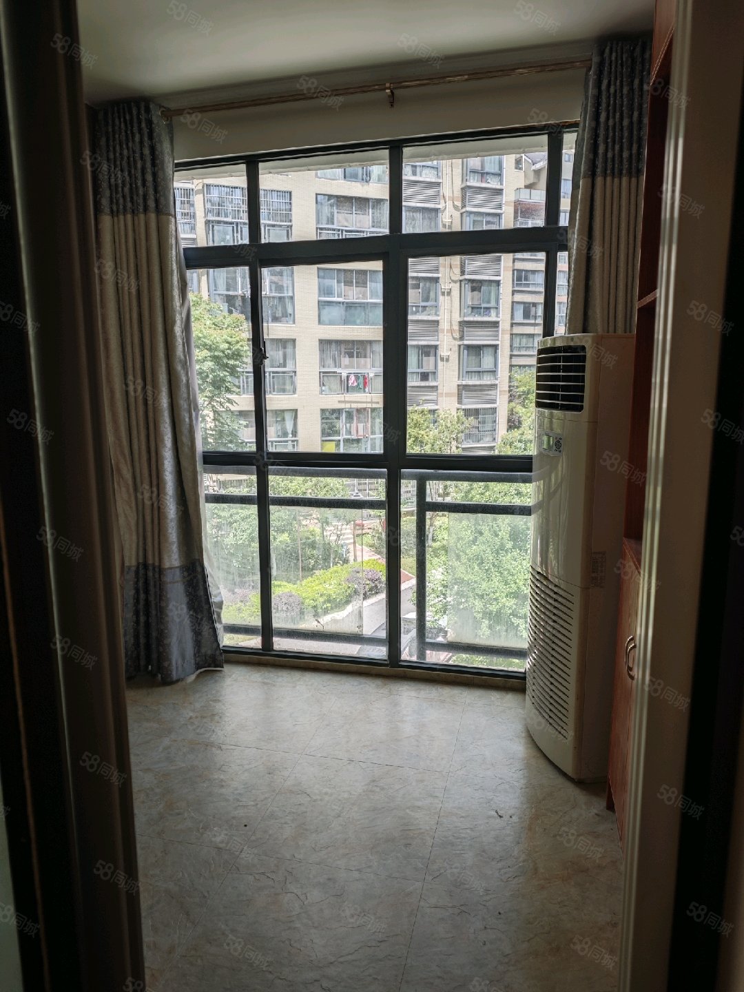 凤凰香郡3室2厅2卫126㎡南63.8万