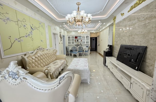 昌润连城！莲湖新城！豪华装修！三叶草元宝户型！价格可谈！