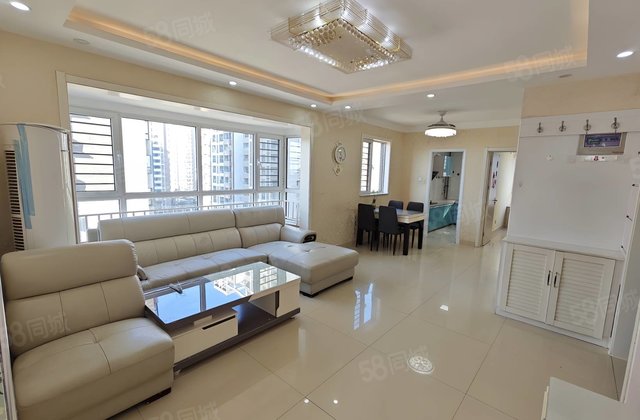 急售！阿卡四期 西边户 精装三室 带大飘窗 储藏室 满五