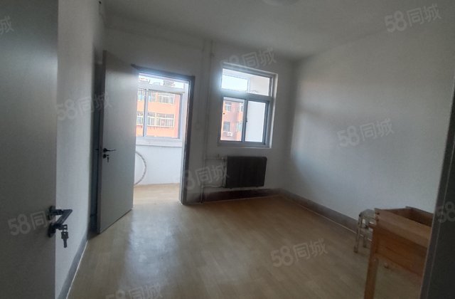 文轩本部 聊城大学西苑小区 3室 多层4楼 免大税停车方便