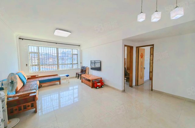 龙腾阁2室2厅72.29㎡35万二手房图片