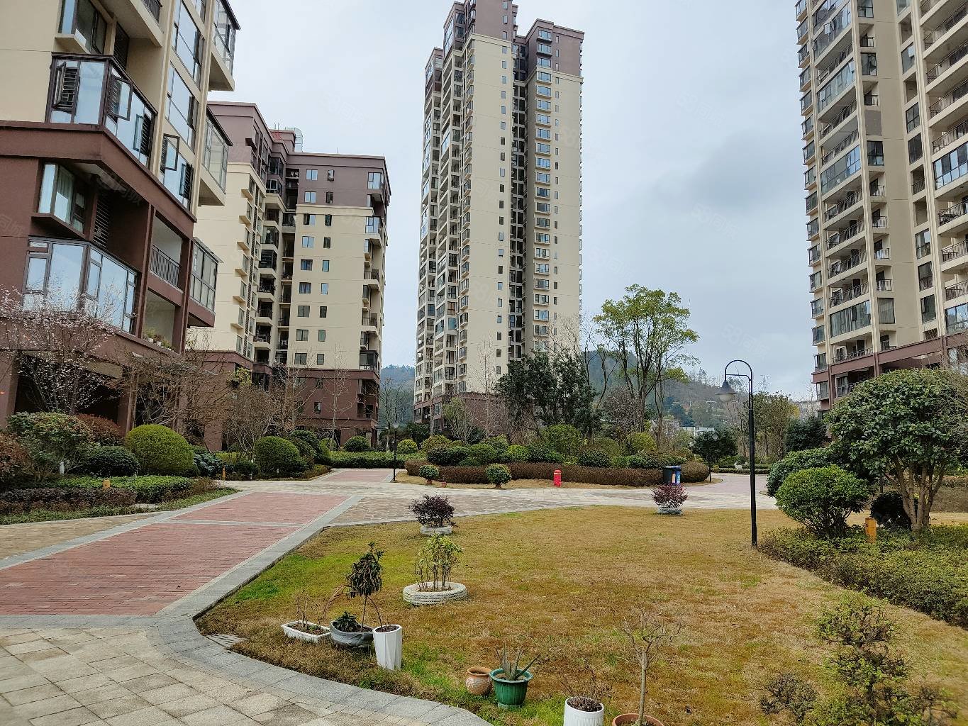 中建幸福城c区3房美式精装修关门卖家电齐全房东自己装修