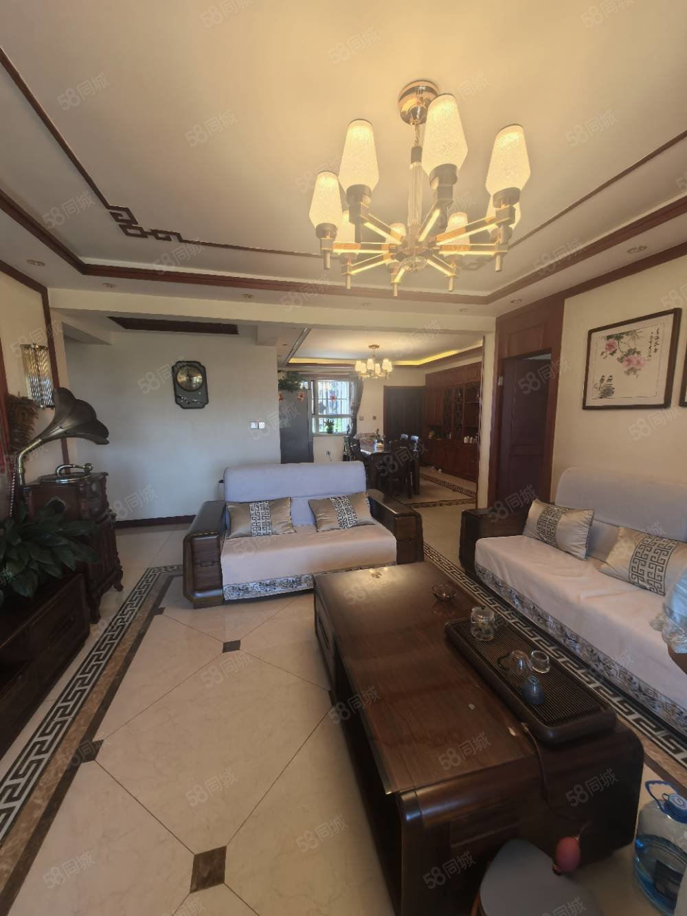 青湖铭城3室2厅2卫150㎡南北65万