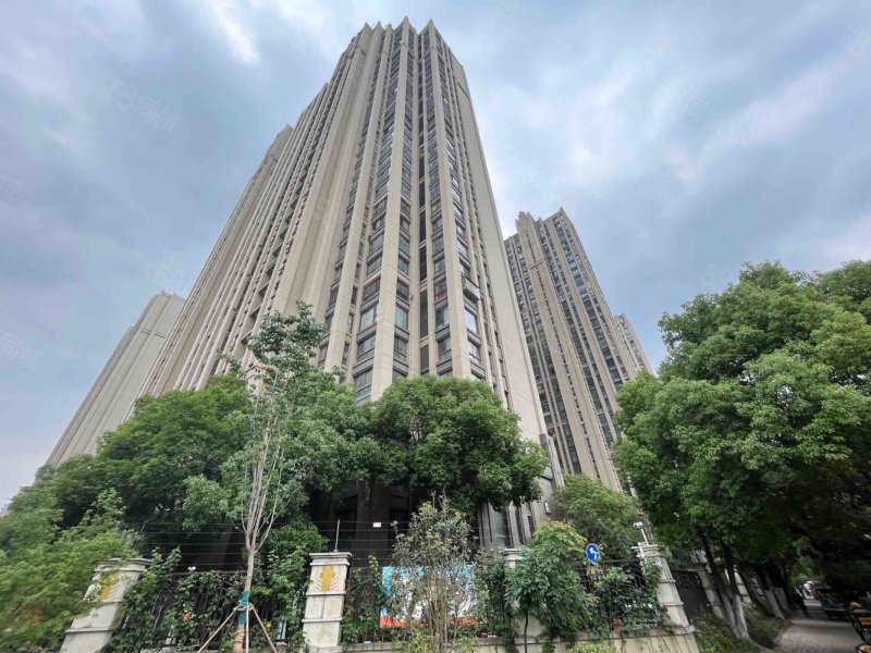 南北通透三房 有赠送 带暖气 诚心出售,旭辉花园-合肥58同城