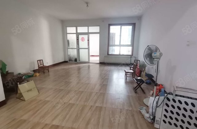 出门就是东昌湖，观澜一品，怡情湾，城市主人洋房，一楼带大院