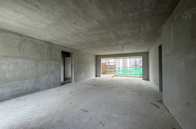 嘉景御府4室2厅215㎡92.6万二手房图片