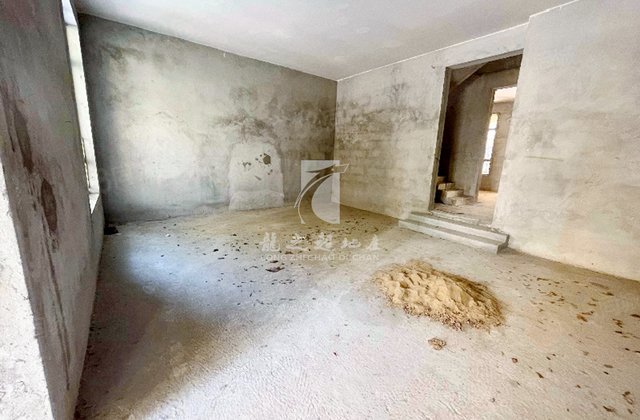 峰汇豪庭(别墅)6室3厅405.12㎡388万二手房图片