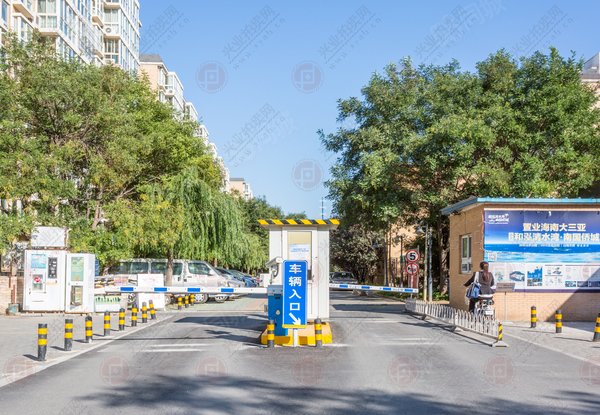 西山枫林(三区)3室2厅125.82㎡439万二手房图片