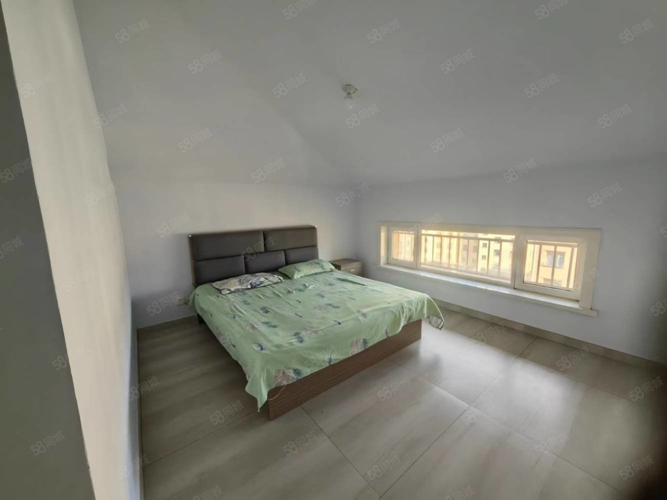 东方国际3室2厅1卫121㎡南北51.5万