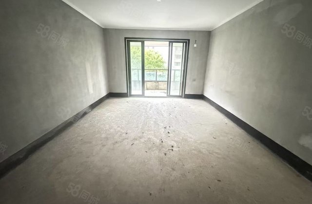 兴进漓江壹号龙鼎阁3室2厅114.6㎡96.8万二手房图片