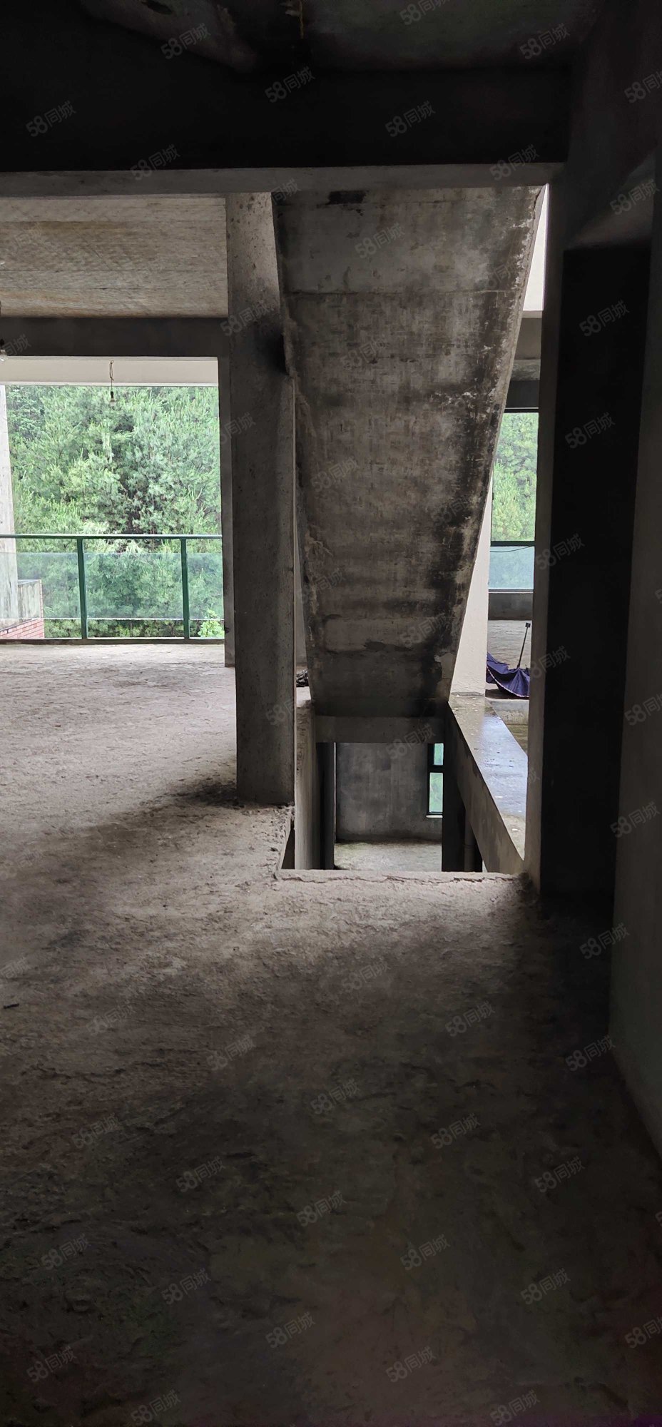 清泰碧水湾12室4厅3卫376.97㎡南309万