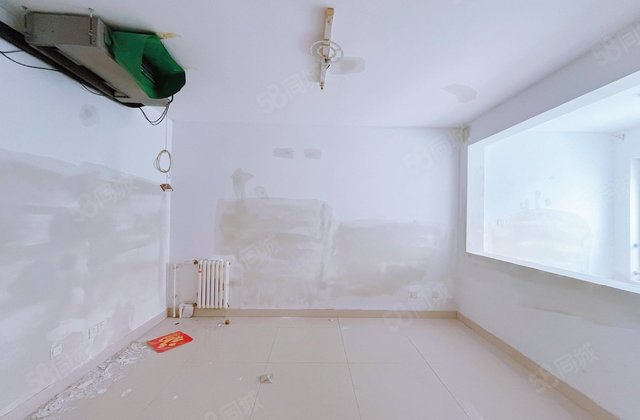 一实验，奥森花园，三室两厅一卫，户型方正南北通透