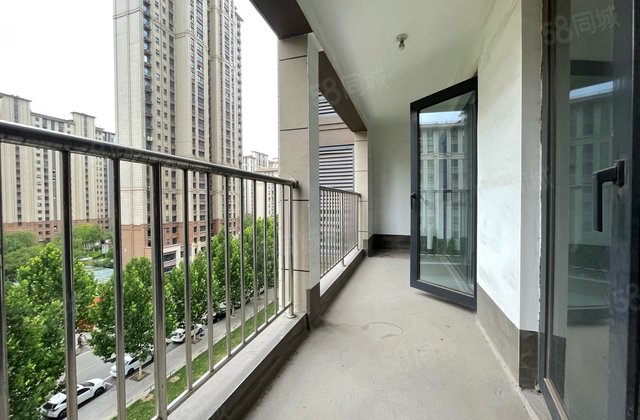 9分21世纪不动产100万8197元/㎡万润雅郡 紧挨红星美凯