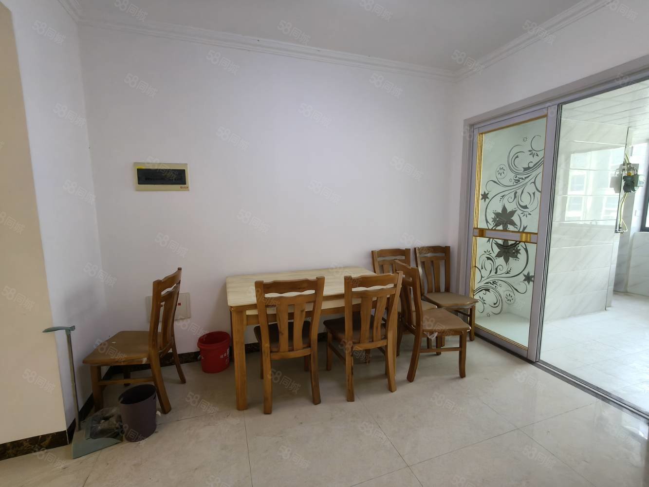 奥林清华3室2厅2卫124㎡南北58万