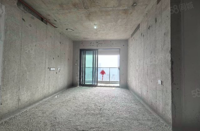 御龙天地3室1厅98.5㎡550万二手房图片