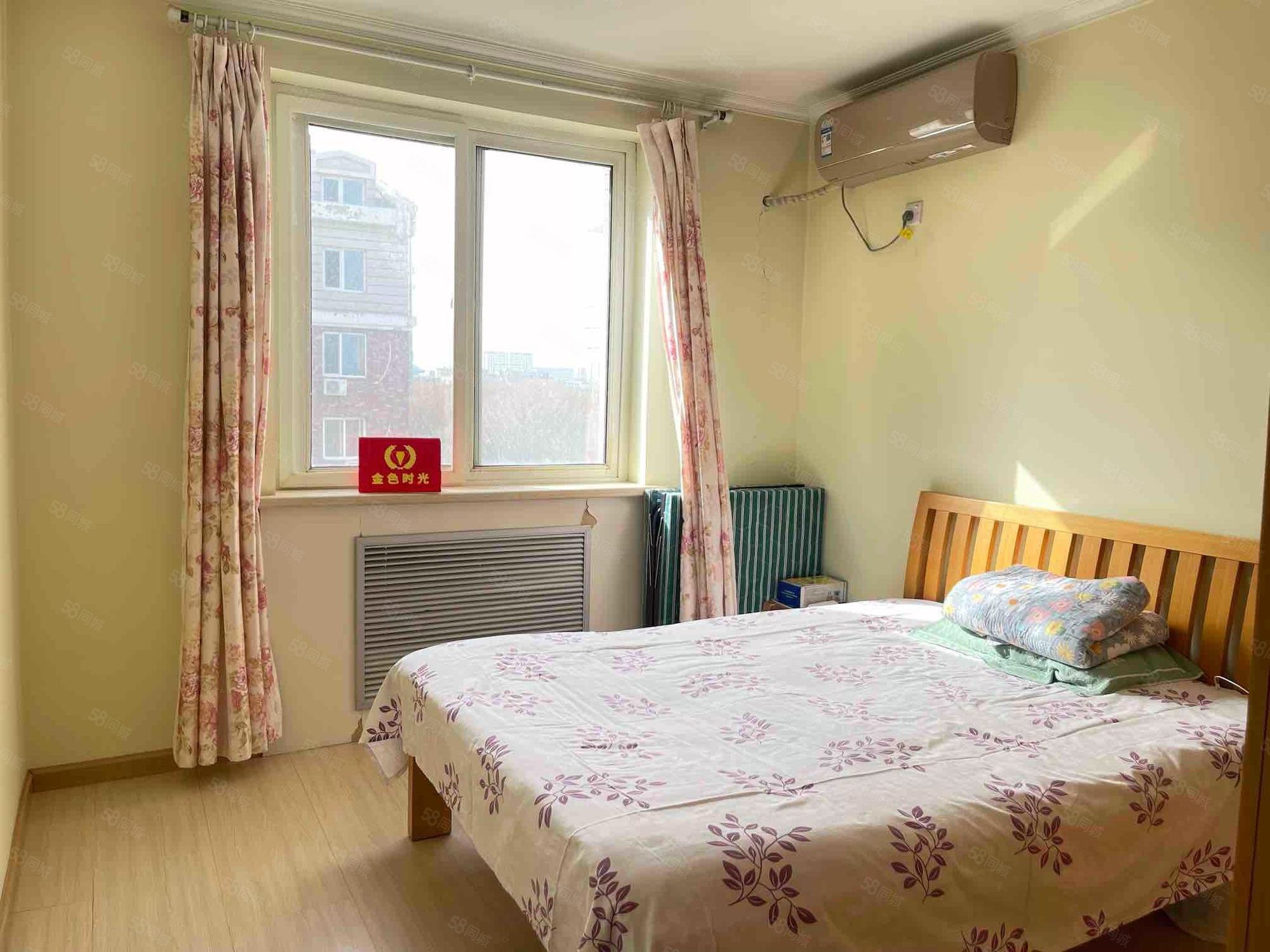 鴻澤園3室1廳2衛(wèi)127.49㎡南北205萬