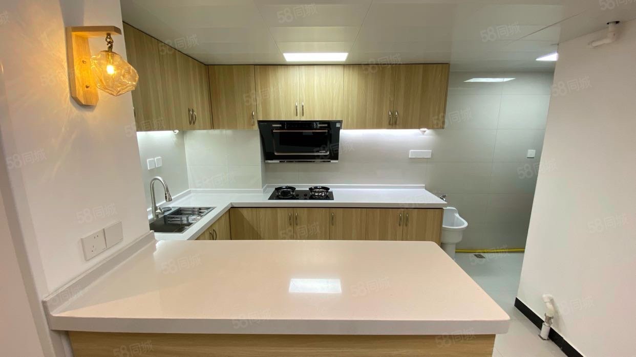 鵬潤家園2室1廳2衛(wèi)101.54㎡西南838萬