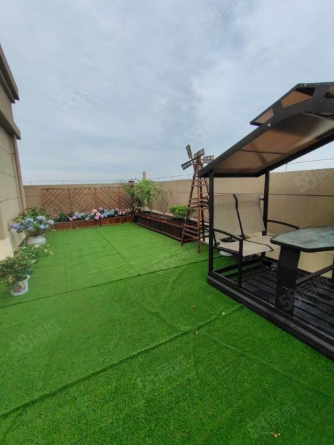 碧桂园空中别墅17跃18产权212平带80平花园 豪装