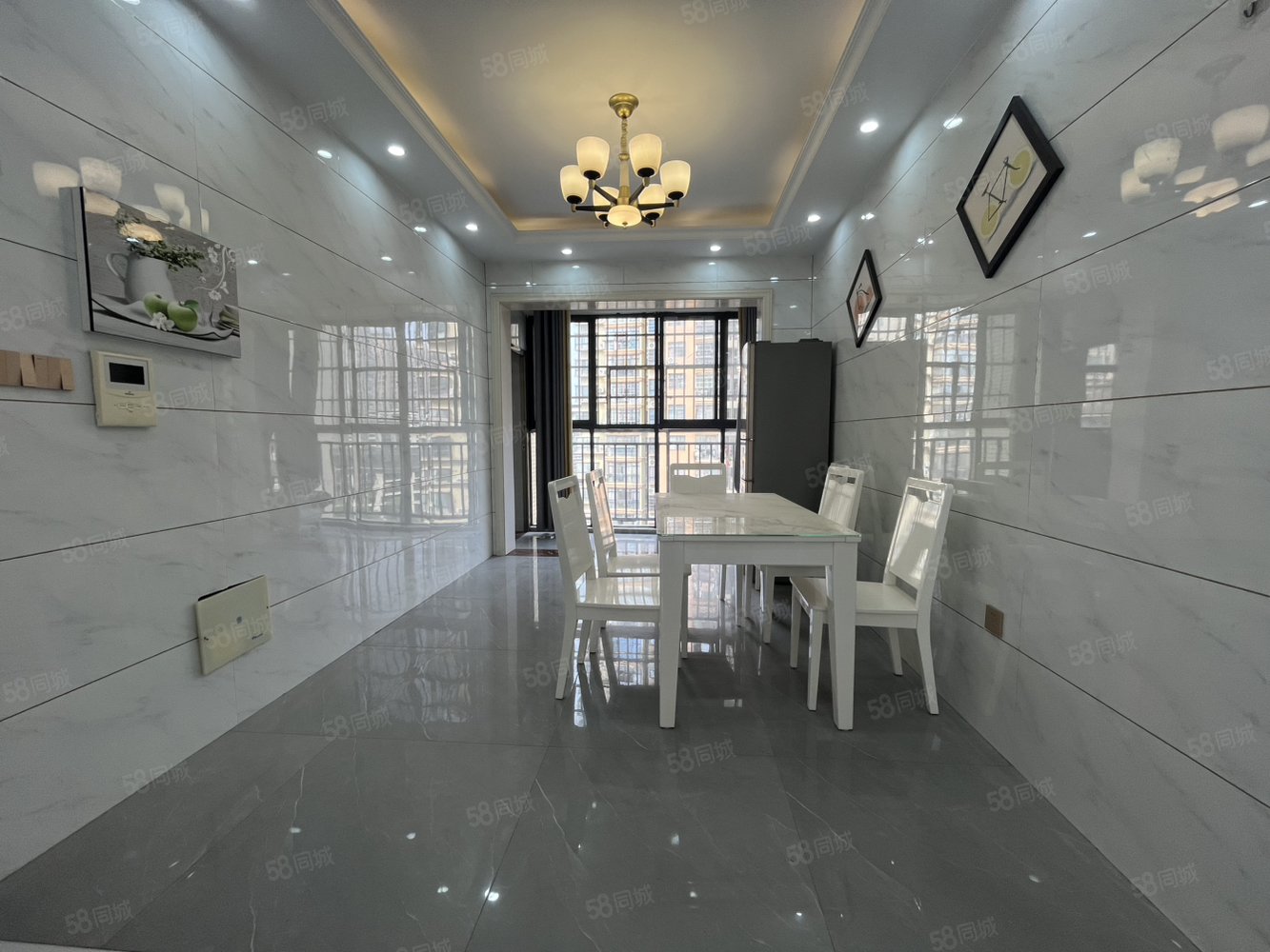 香槟国际3室2厅2卫117㎡南北51万