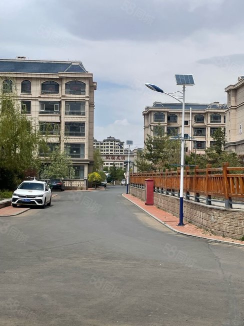 凤栖花园4室2厅2卫205㎡南北110万