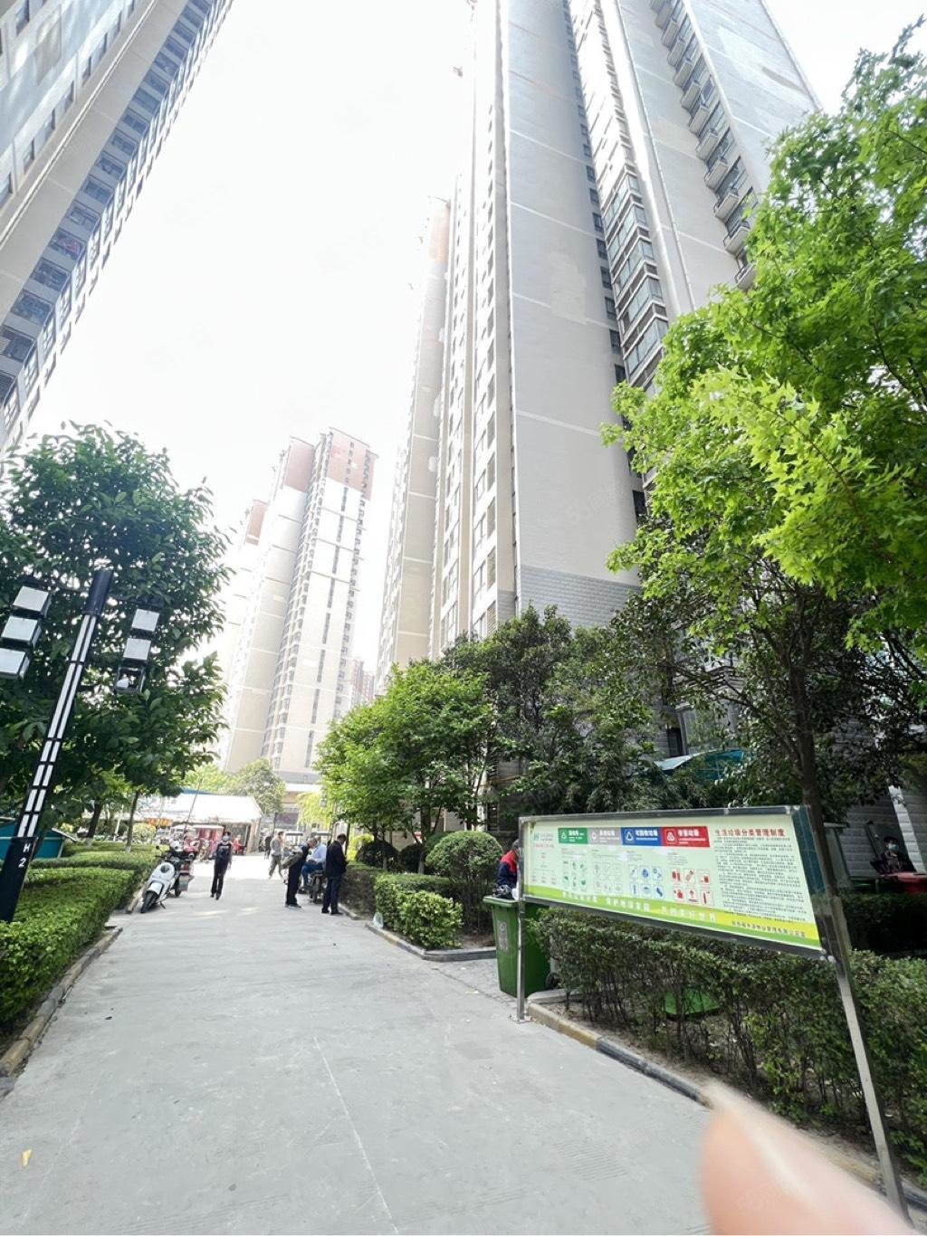 8双地铁口 华府御城 中间楼层可按揭,华府御城-西安58同城
