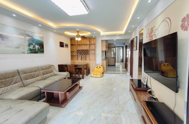 急售 东边户 精装修  大三室 阿尔卡迪亚 可带车位90萬