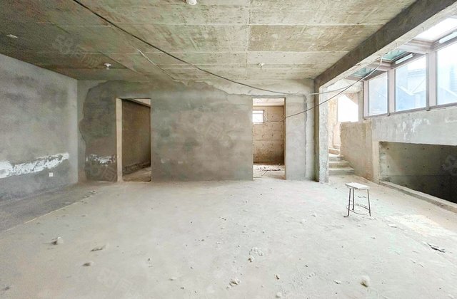 甲六院(别墅)5室3厅416㎡699万二手房图片