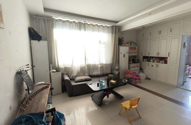 七中，欧景丽都，亚大怡景，三室，边户，带储藏室，紧邻二干路