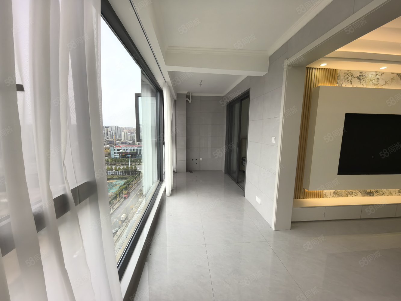 圣桦锦江天玺3室2厅2卫118㎡南北75万