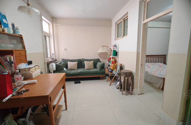 文轩东关国际，新时代，农行家属院一楼带院精装独立外开门